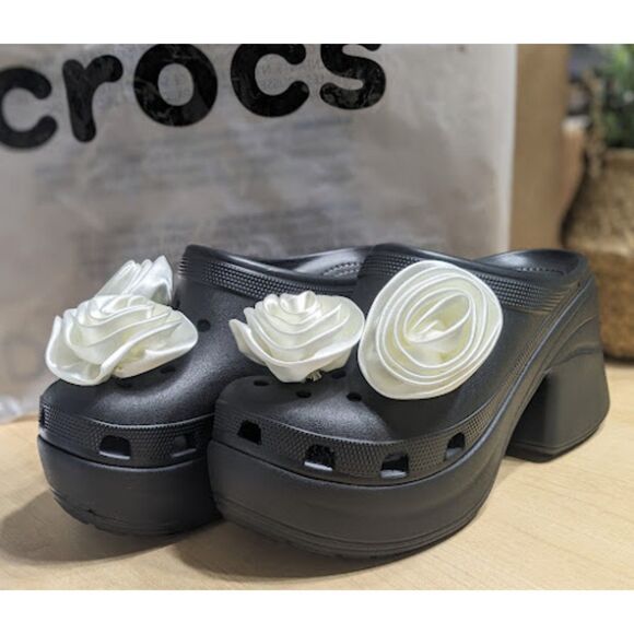 NWT CROCS Black and White Siren Rosette Clogs Women's Size 10 - Picture 1 of 13